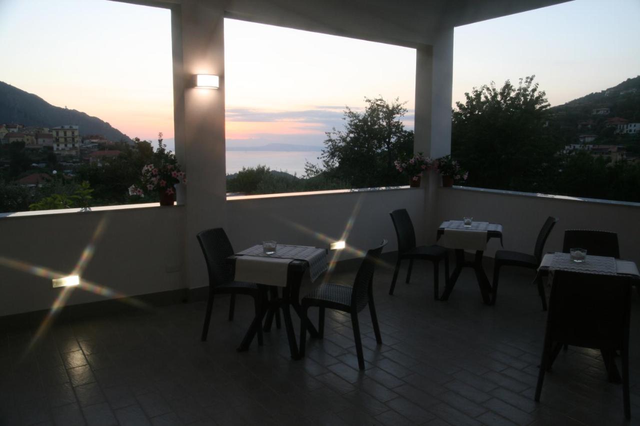 Bed and Breakfast Dream & Relax Pimonte Exterior foto
