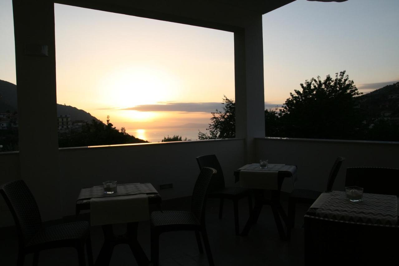 Bed and Breakfast Dream & Relax Pimonte Exterior foto