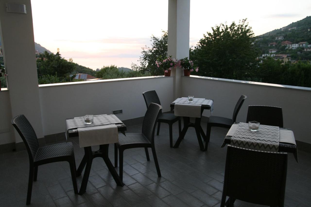 Bed and Breakfast Dream & Relax Pimonte Exterior foto